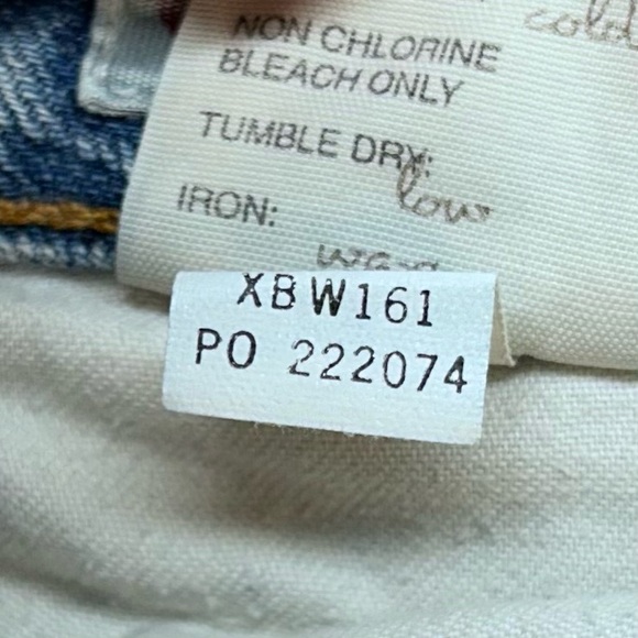 BKE Denim Jeans Women's 28x31.5 Liberty Flare Leg Distressed Low Rise Light Wash - Picture 15 of 16